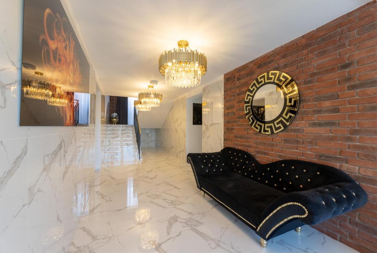 Sunrise Apartaments Luxury Рови Екстериор снимка