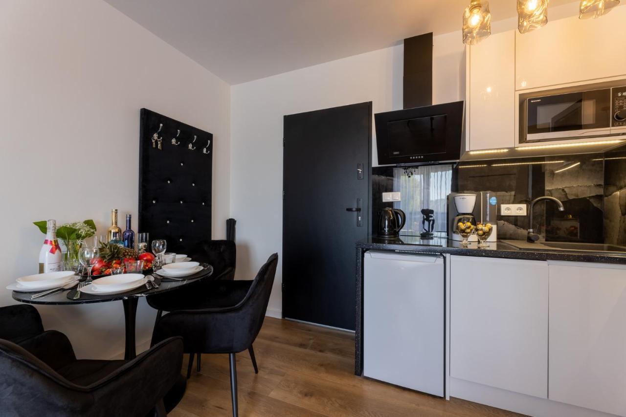 Sunrise Apartaments Luxury Рови Екстериор снимка